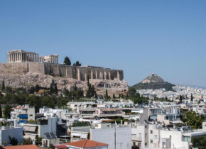 Cozy fully equipped historic Athens apartment very close to Acropolis